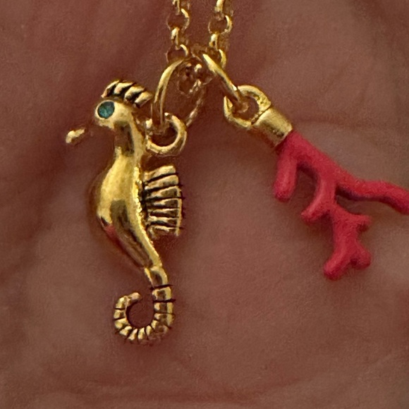 Juicy Couture Jewelry - Juicy couture little Seahorse pendant chain necklace